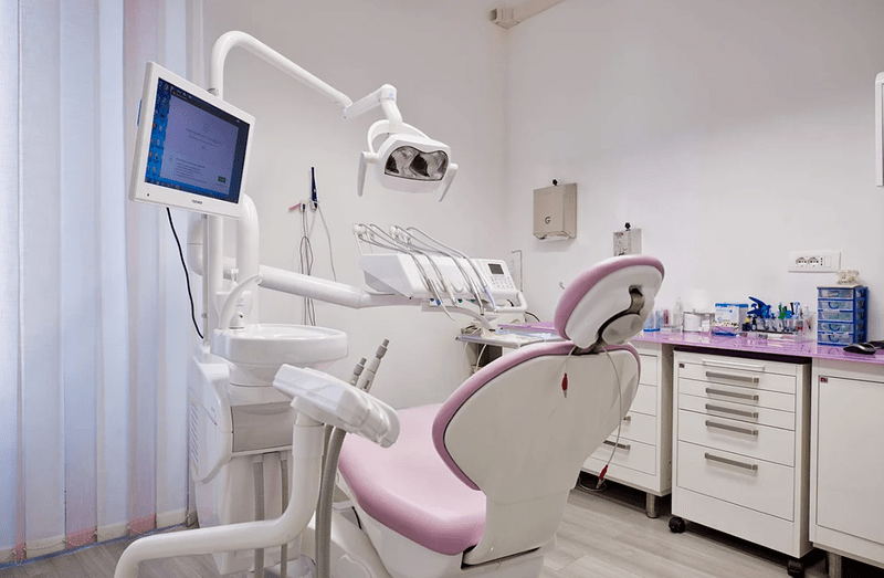 Clinic Farm -=- Forniture Dentali, Arredo studi medici, forniture medici,  elettromedicali, implantologia dentale, tmi, miglionico